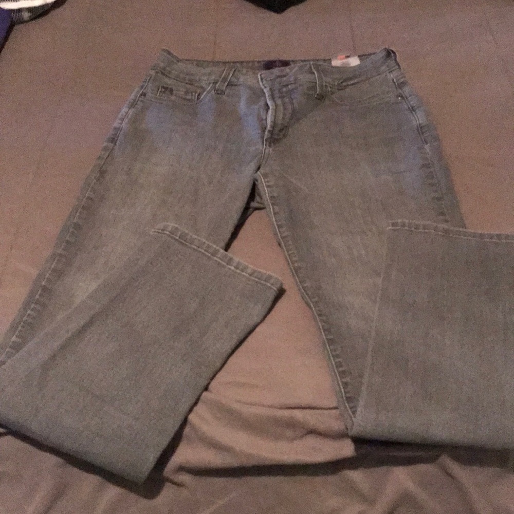 Women’s jeans